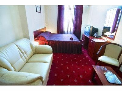 קלוז'-נאפוקה Hotel Ary מראה חיצוני תמונה