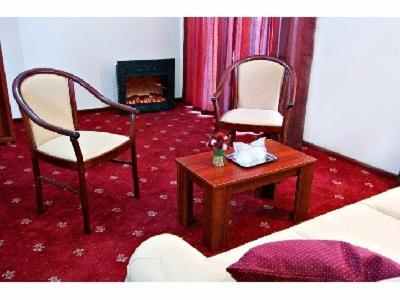 קלוז'-נאפוקה Hotel Ary מראה חיצוני תמונה