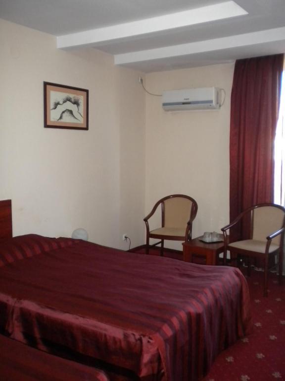 קלוז'-נאפוקה Hotel Ary מראה חיצוני תמונה